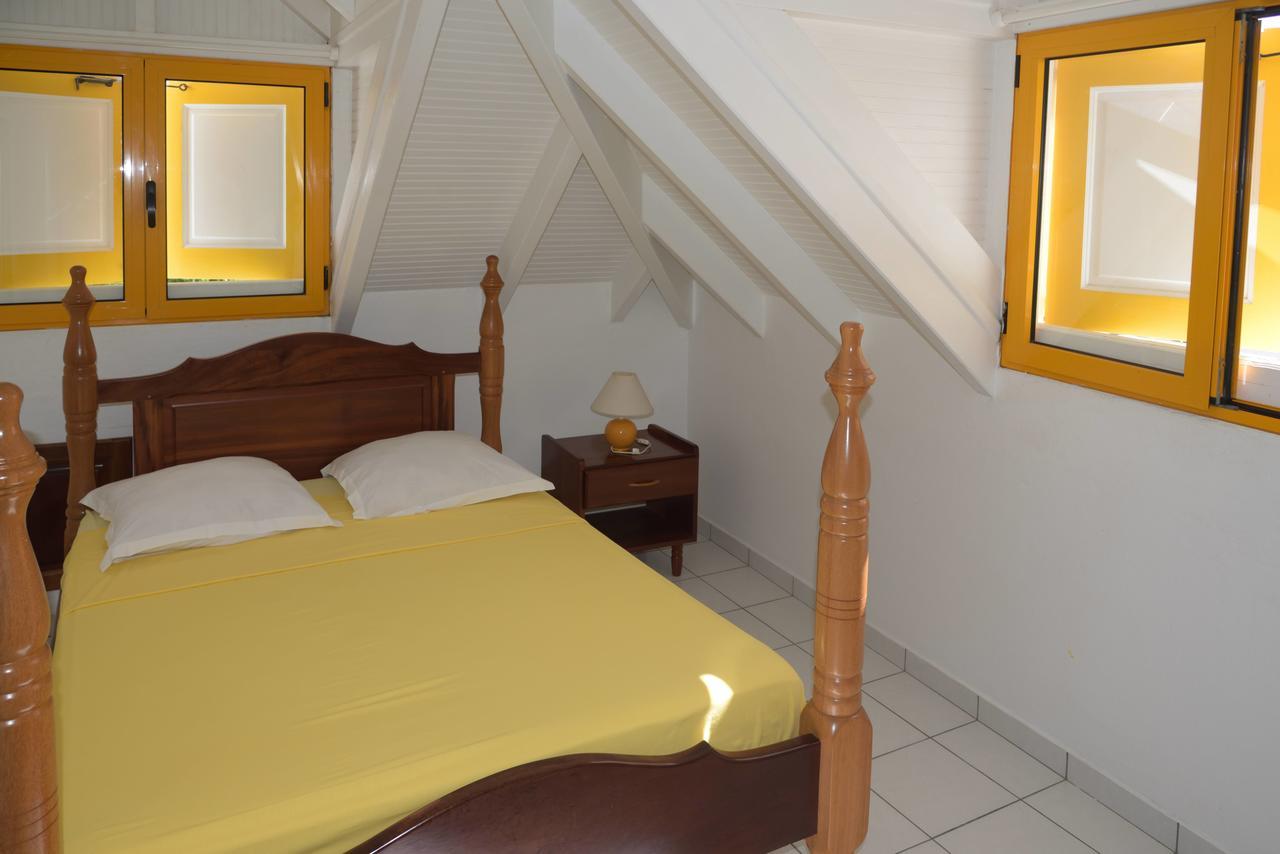 Maison Duplex Josué vue sur Marina Grand-Bourg  Extérieur photo